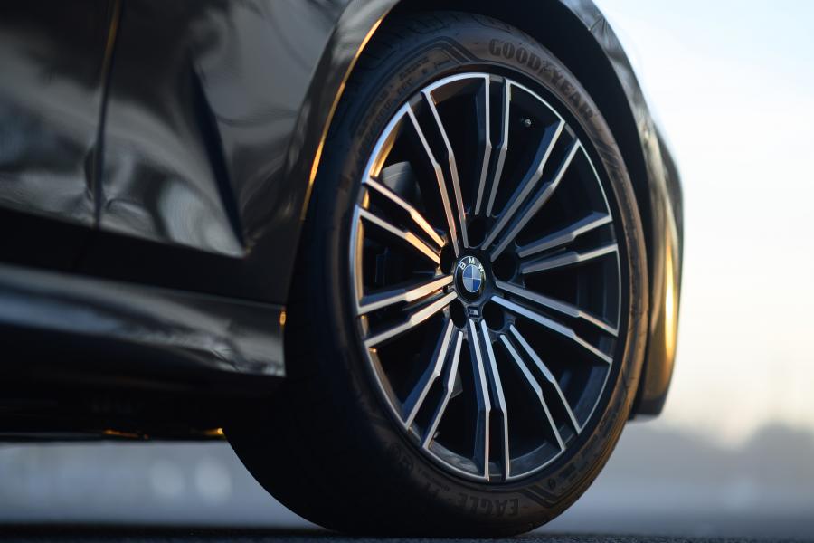 Колеса BMW 320d xDrive Touring M Sport (G21) 2019 года  (JP) (фото 28 из 28)